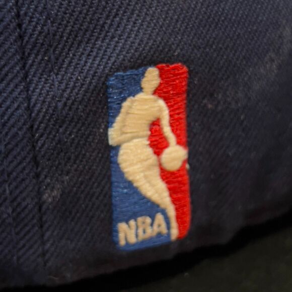 Pro Standard Cleveland Cavaliers Leather Brim Strapback Hat Blue Cavaliers Hat - Picture 8 of 11